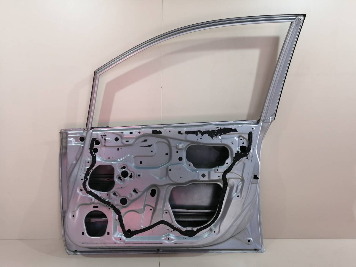 Дверь передняя правая Honda Jazz (GD1, GD5, GE2, GE3) 2001-2008