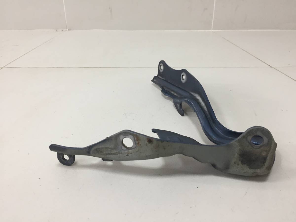 Петля капота правая Subaru Impreza (G12) 2007-2012