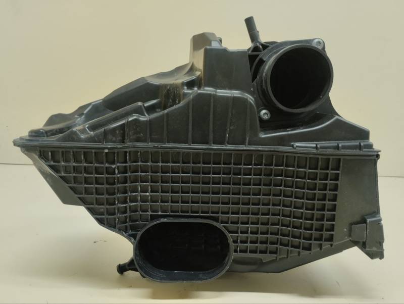 Корпус воздушного фильтра Renault Duster (HSA, HSM) 2012> Корпус воздушного фильтра Renault Duster (HSA, HSM) 2012>