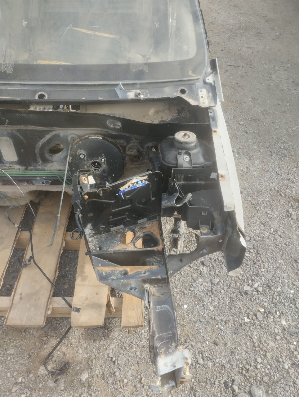 Четверть передняя левая Renault Logan (1) 2005-2014