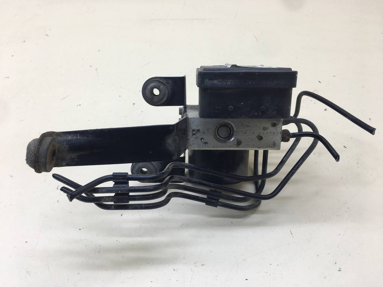 Блок ABS (насос) Ford Focus 2 (DB) 2008-2011