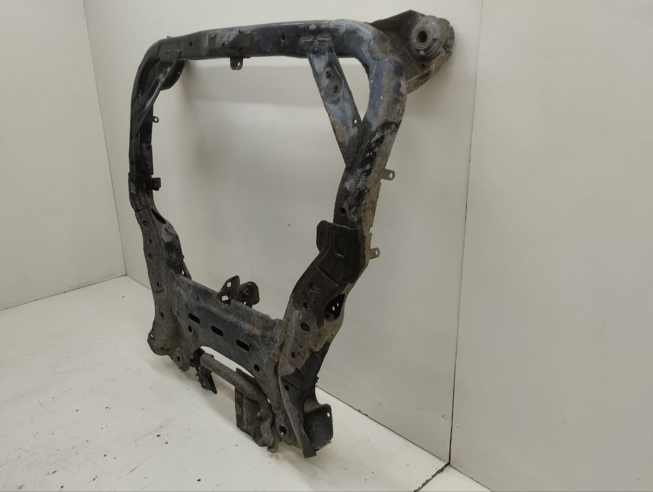 Балка подмоторная Mazda Mazda 6 (GG) 2002-2007 Балка подмоторная Mazda Mazda 6 (GG) 2002-2007