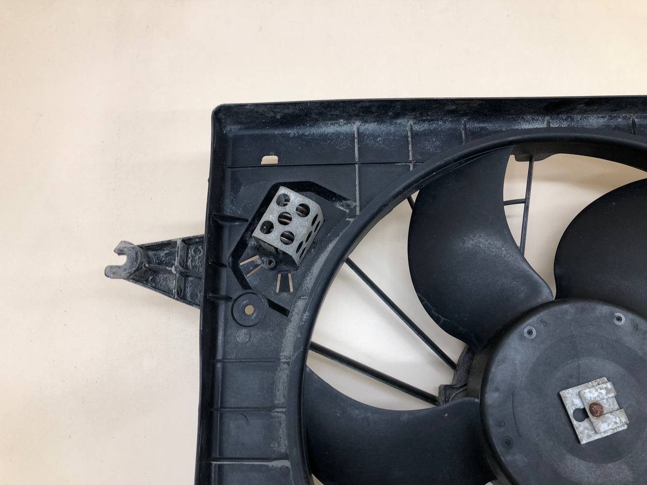 Диффузор вентилятора Nissan Almera 3 (G11, G15) 2012>