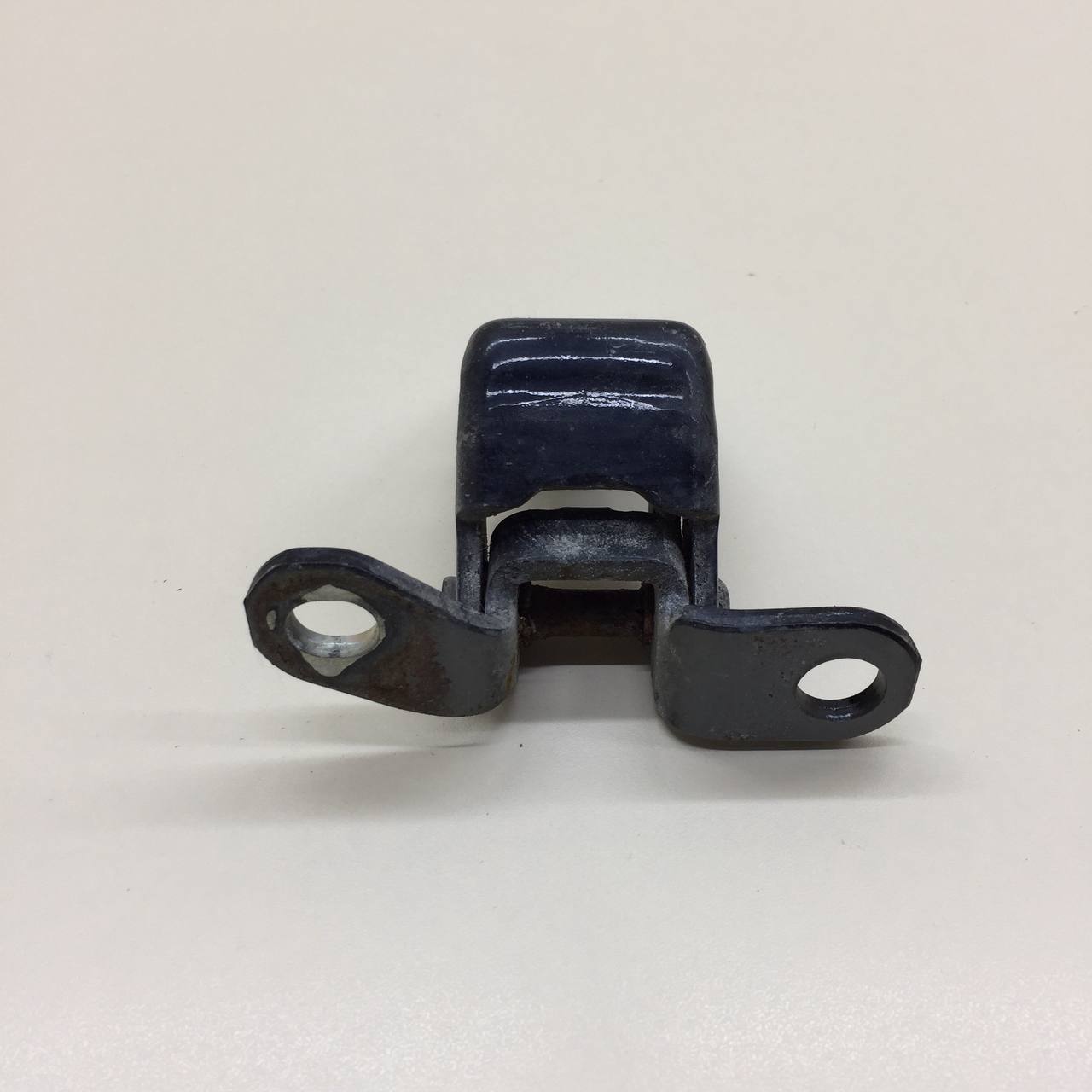 Петля двери задней правой нижняя Honda Civic 4D 2006-2012
