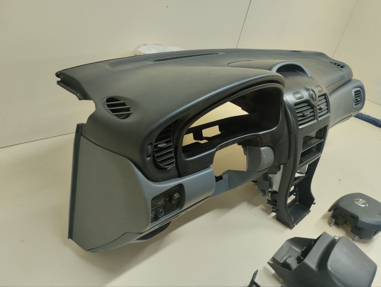Подушка безопасности (комплект) Nissan Almera Classic (B10) 2006-2013 Подушка безопасности (комплект) Nissan Almera Classic (B10) 2006-2013