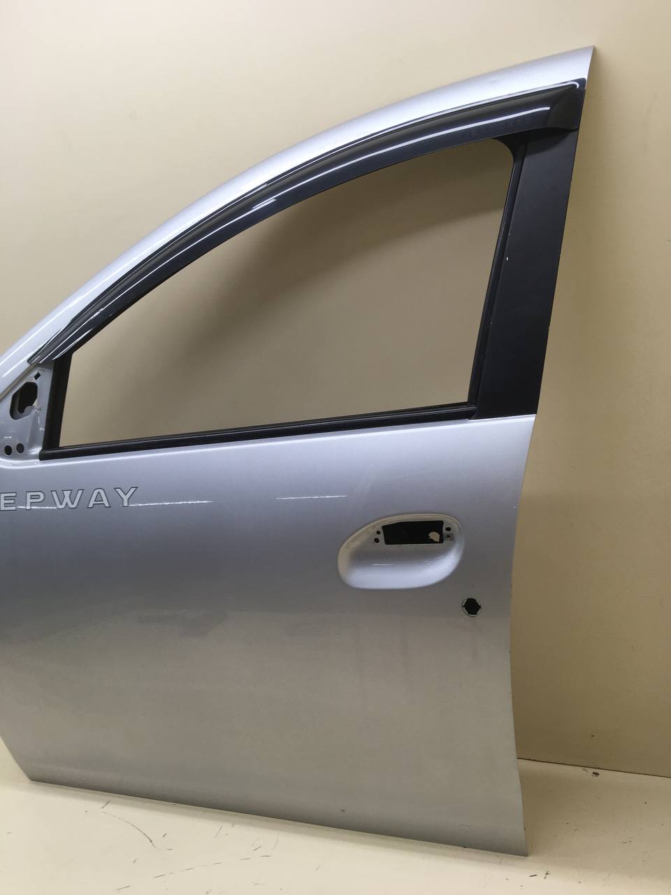 Дверь передняя левая Renault Sandero Stepway (5S) 2014-2022 Дверь передняя левая Renault Sandero Stepway (5S) 2014-2022