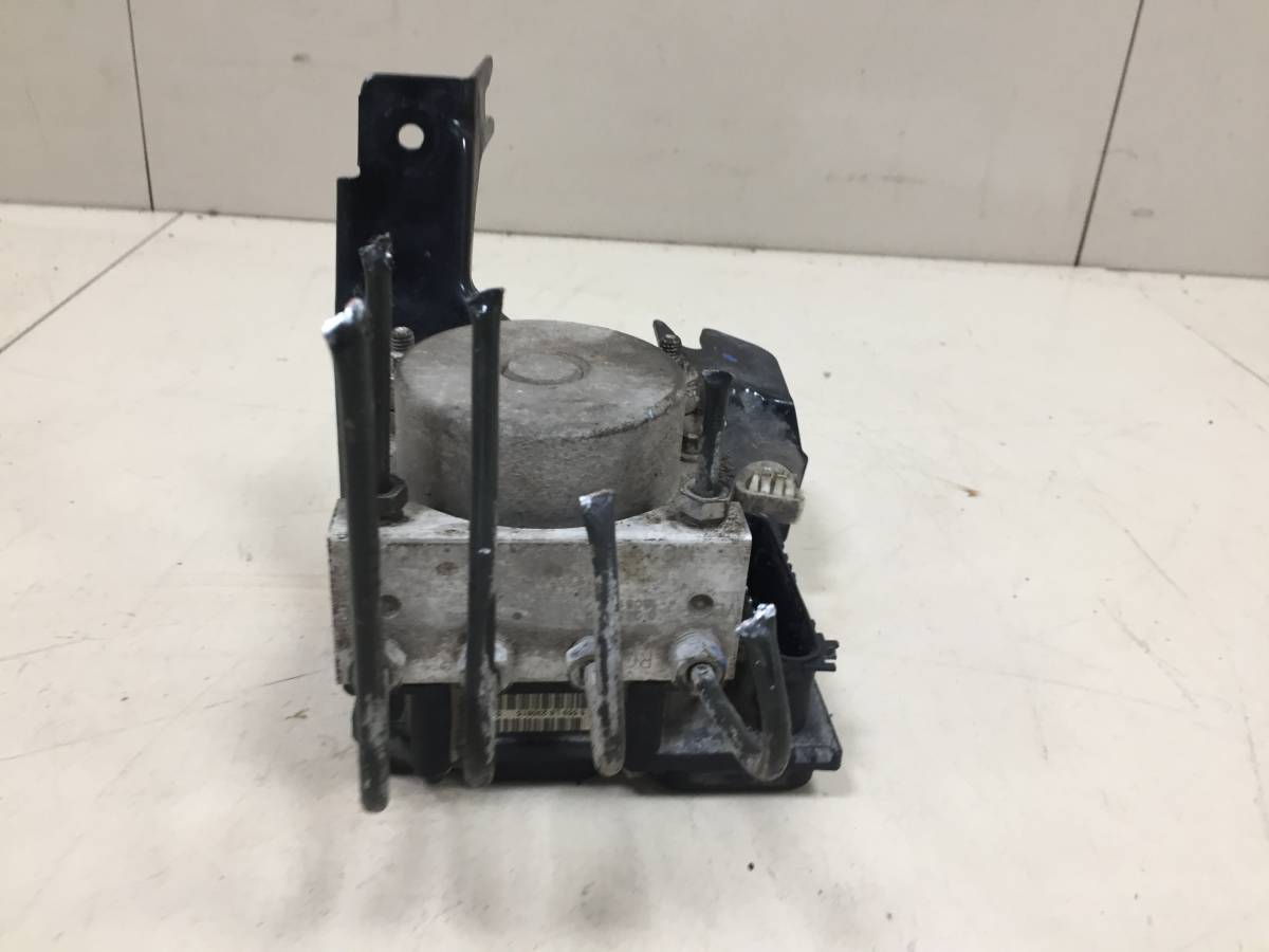 Блок ABS (насос) Nissan Almera 3 (G11, G15) 2012>