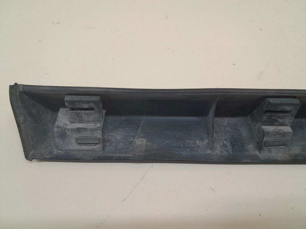 Накладка двери задней левой Mazda CX-7 (ER) 2006-2012