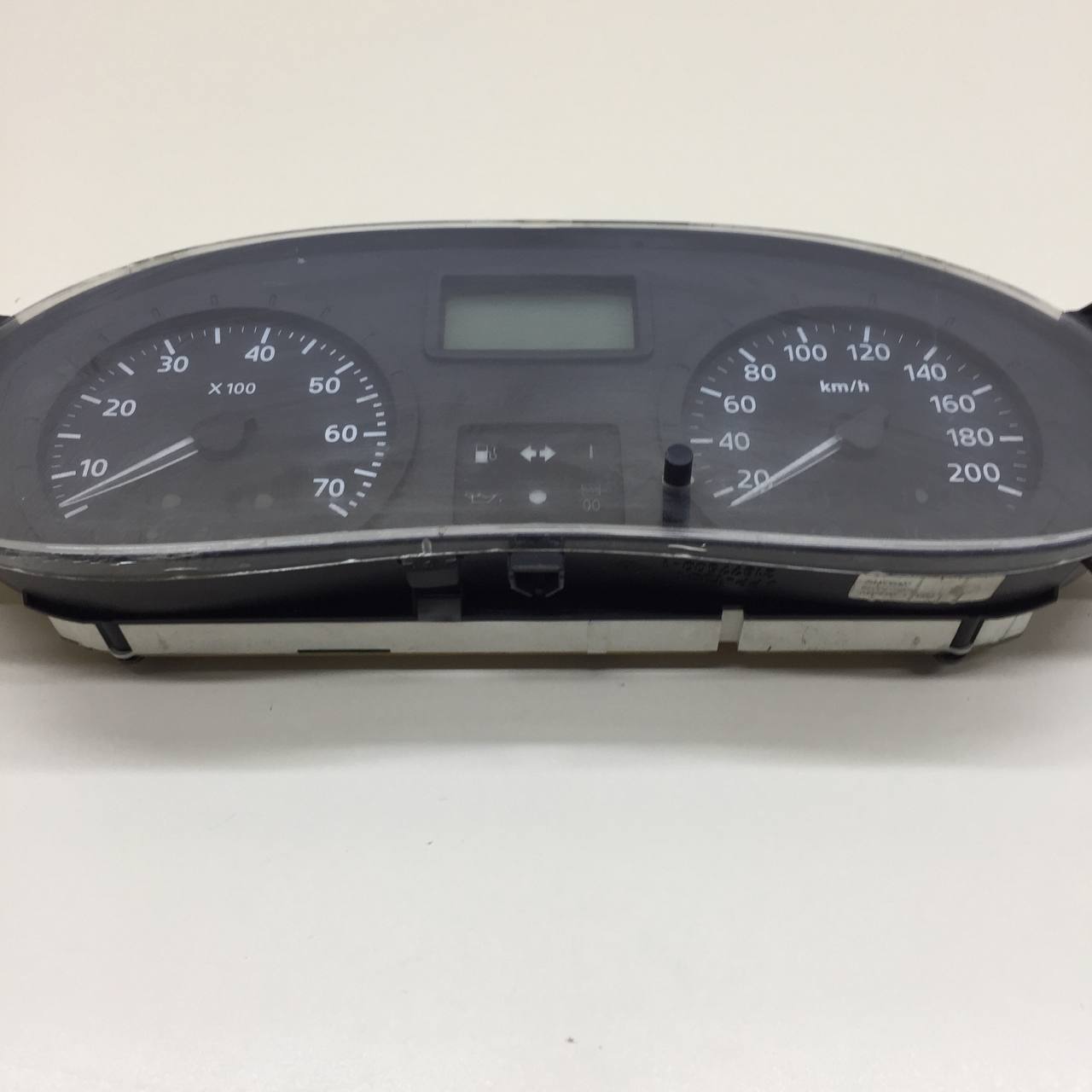 Панель приборов Renault Logan (1) 2005-2014