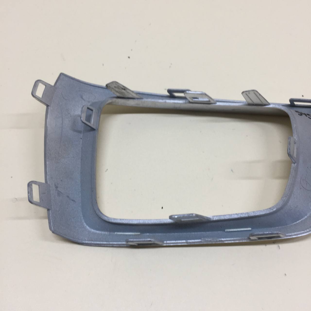 Рамка противотуманной фары левой Subaru Forester (SJ/S13) 2012-2019