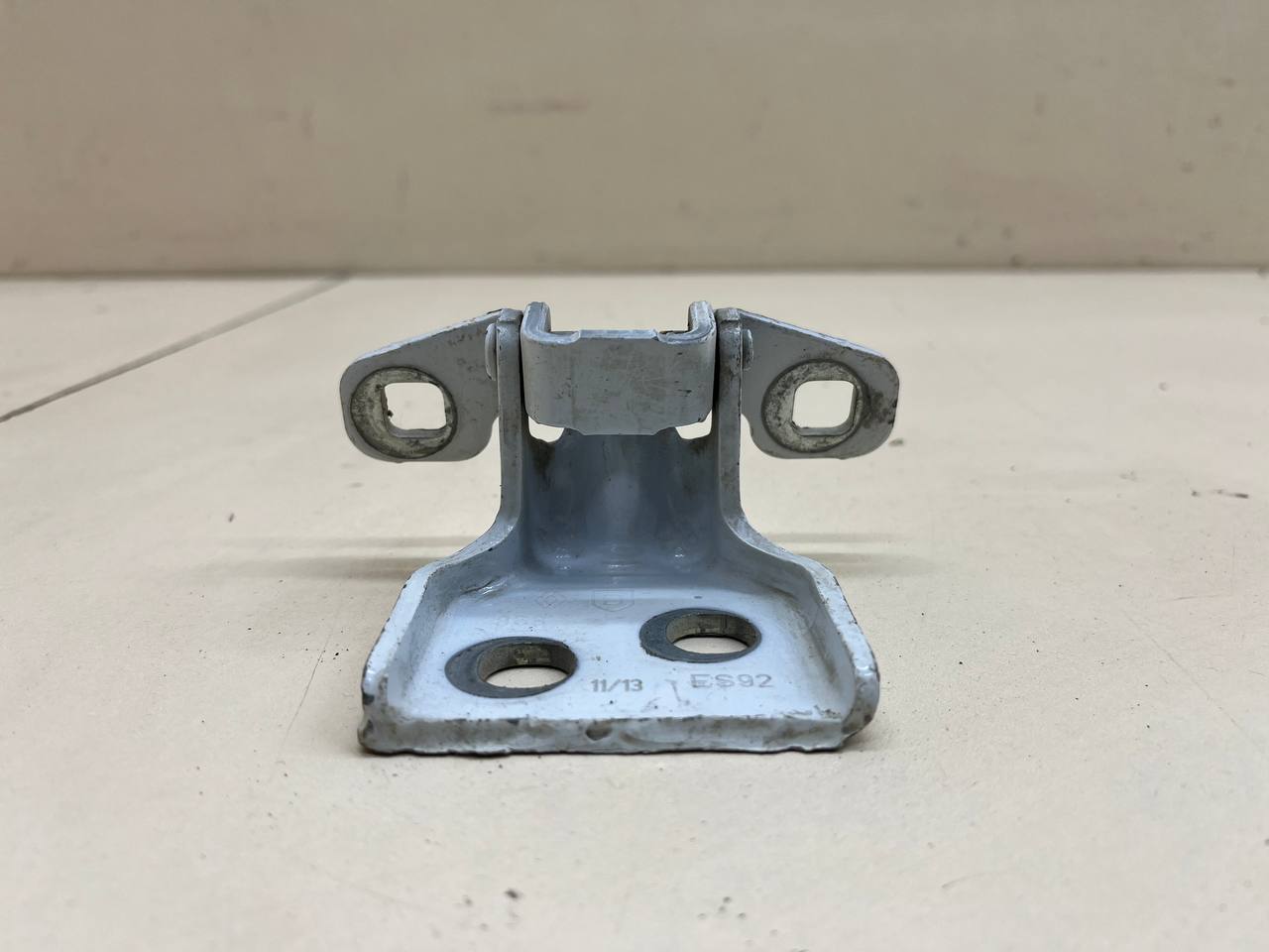 Петля двери Renault Logan (1) 2005-2014 Петля двери Renault Logan (1) 2005-2014