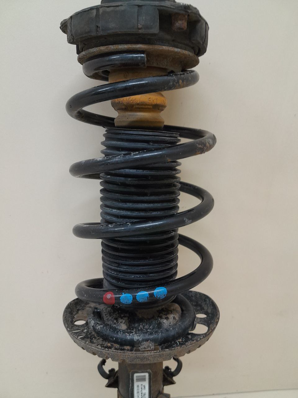 Амортизатор передний Skoda Fabia (5J) 2007-2014