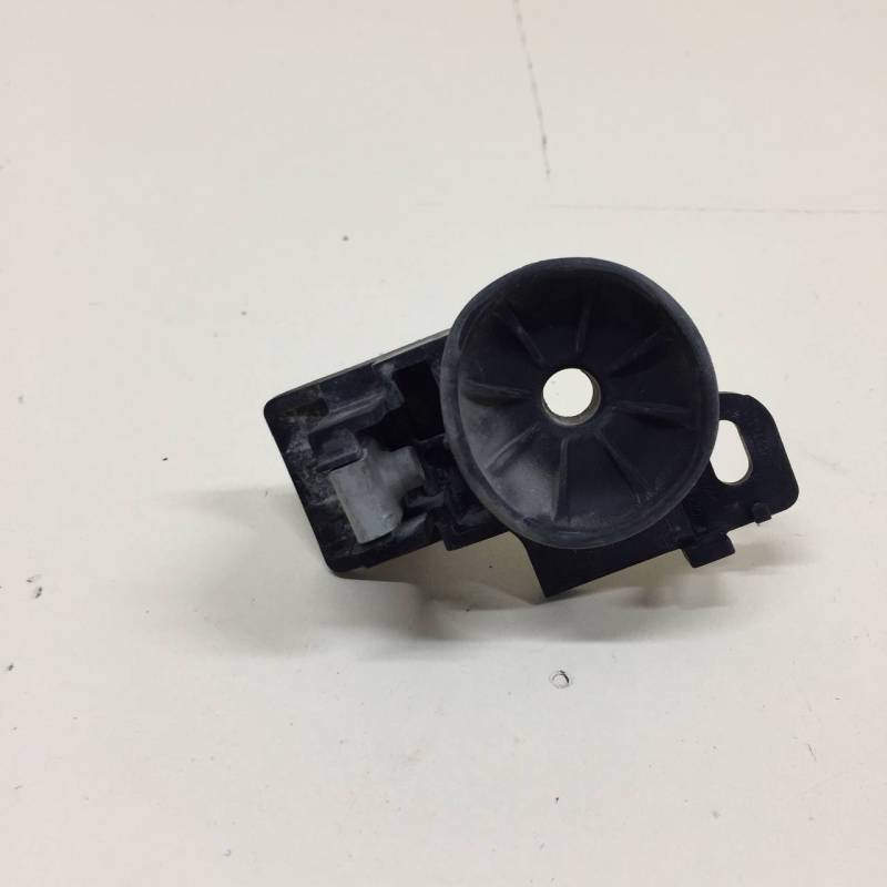 Кронштейн радиатора Jaguar XE (760) 2014-2021