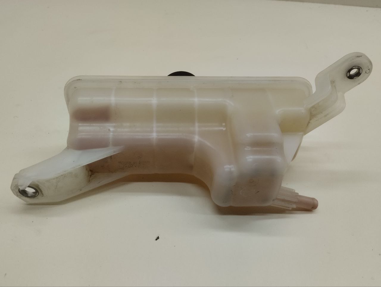 Бачок расширительный Toyota Rav 4 (A30) 2006-2013 Бачок расширительный Toyota Rav 4 (A30) 2006-2013