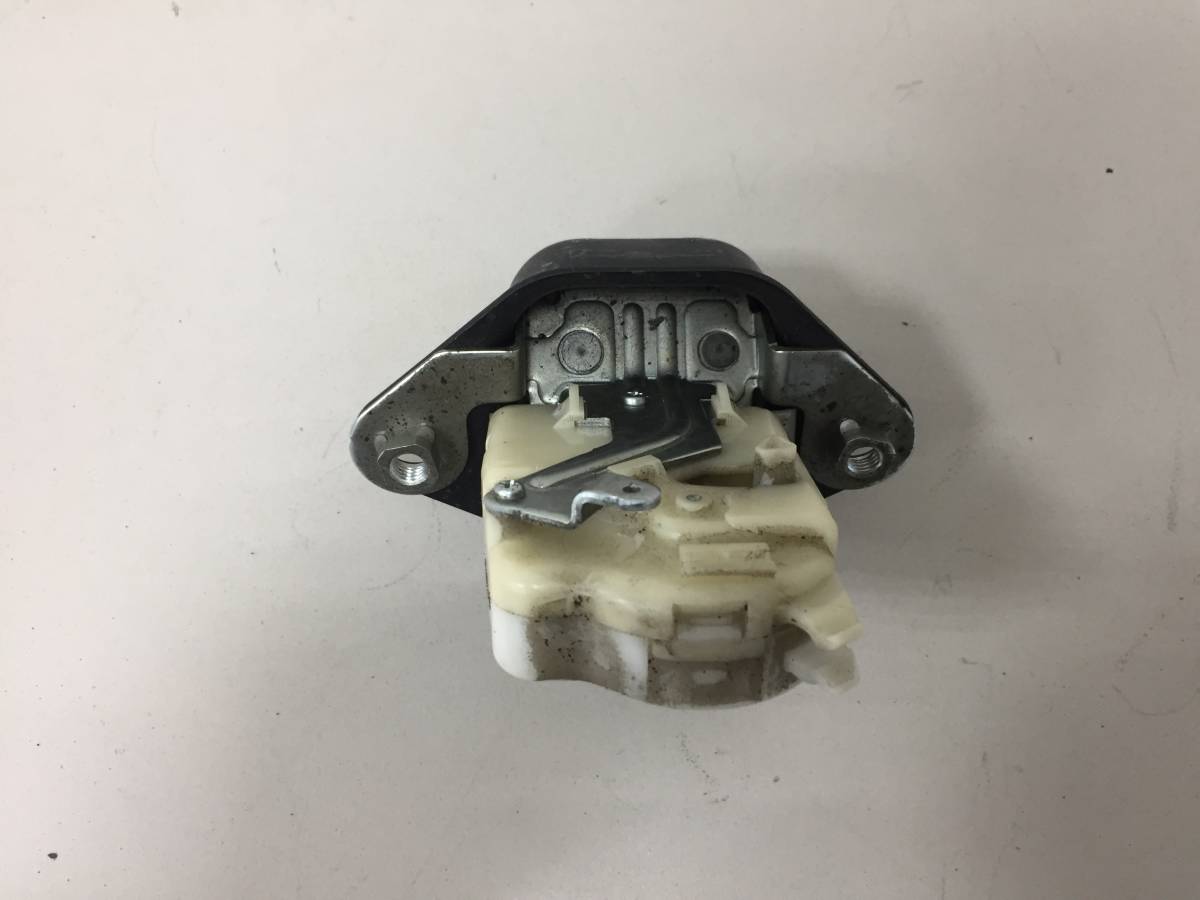 Замок багажника Subaru Impreza (G12) 2007-2012