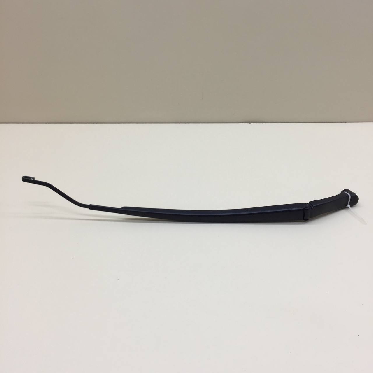 Поводок стеклоочистителя передний правый Toyota Rav 4 (XA40) 2013-2019