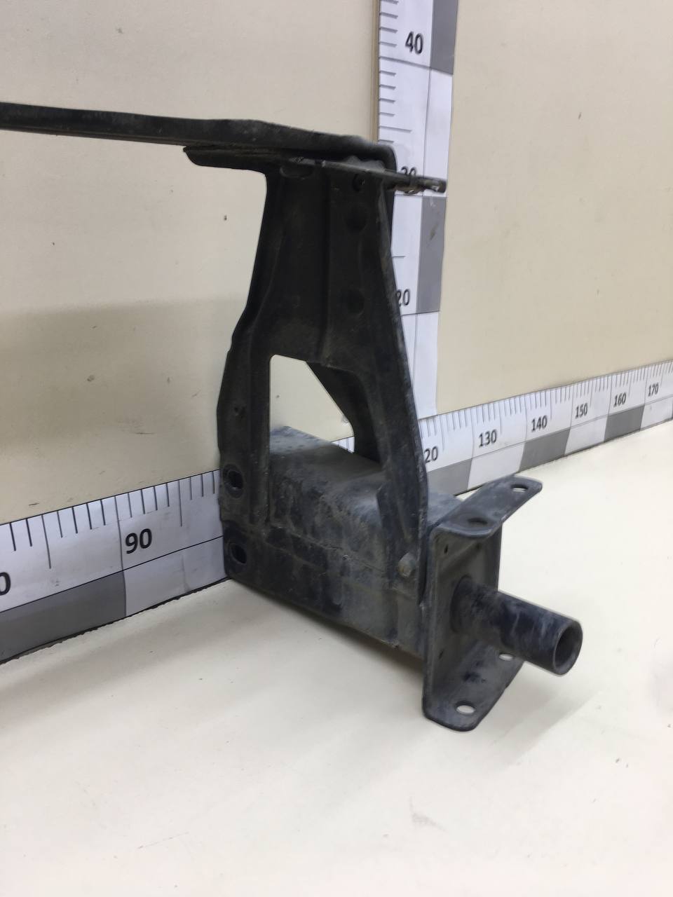 Балка подрадиаторная Mercedes-Benz S-Class (W221) 2005-2013