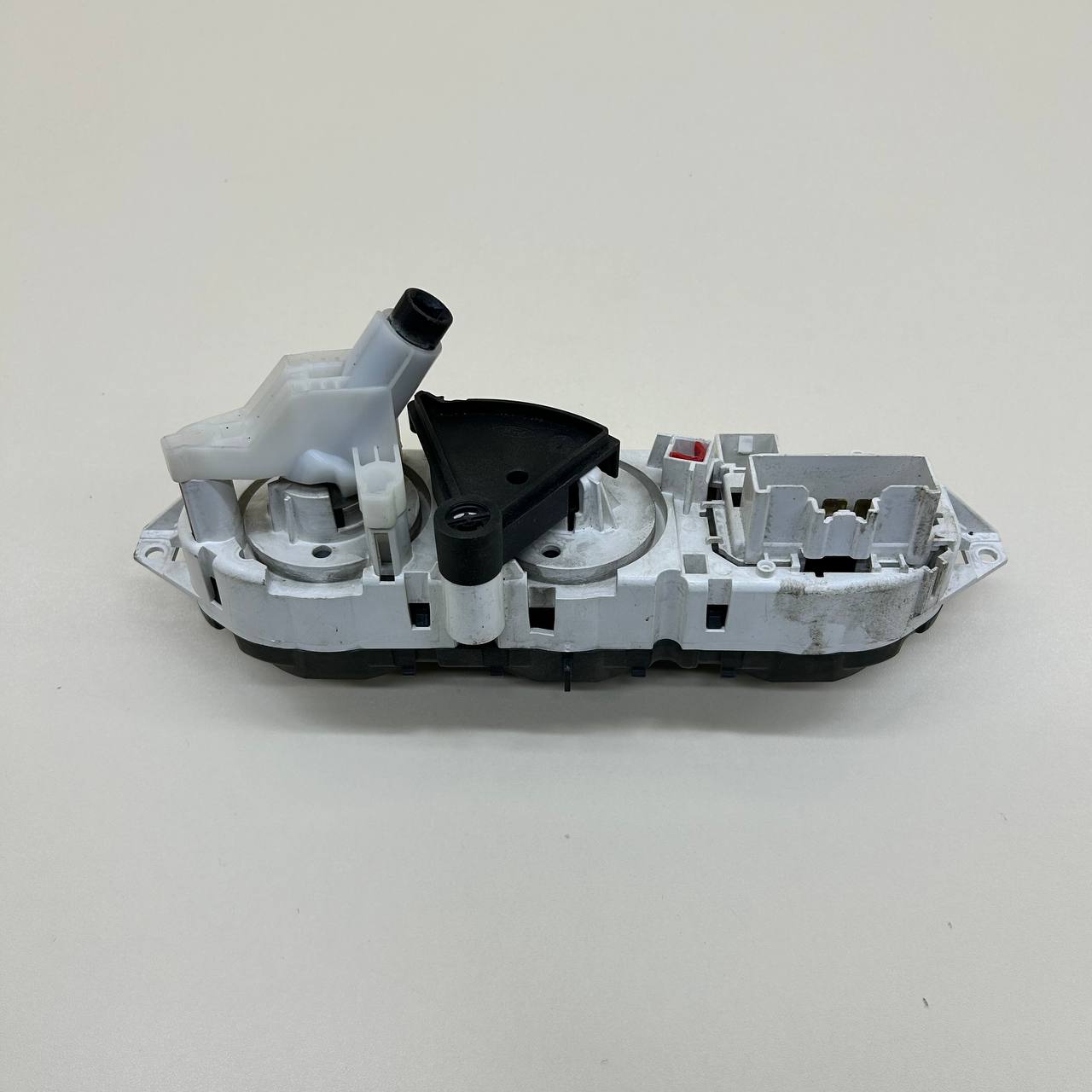 Блок управления отопителем Ford Focus 2 (DA) 2005-2008
