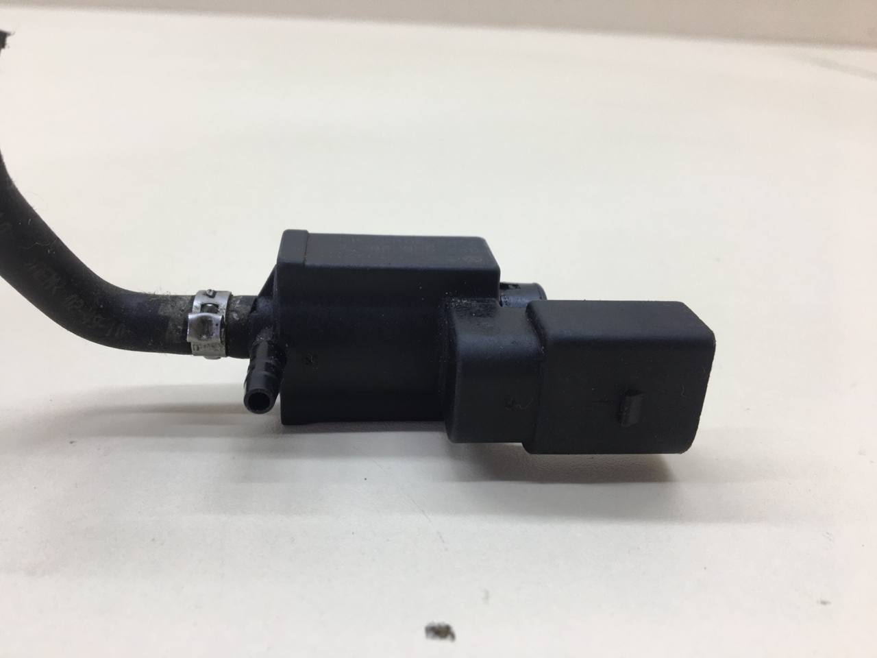 Клапан электромагнитный Volkswagen Passat B7 2011-2015 Клапан электромагнитный Volkswagen Passat B7 2011-2015
