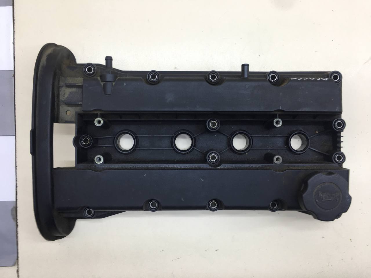 Крышка головки блока (клапанная) Chevrolet Lacetti (J200) 2003-2013 Крышка головки блока (клапанная) Chevrolet Lacetti (J200) 2003-2013