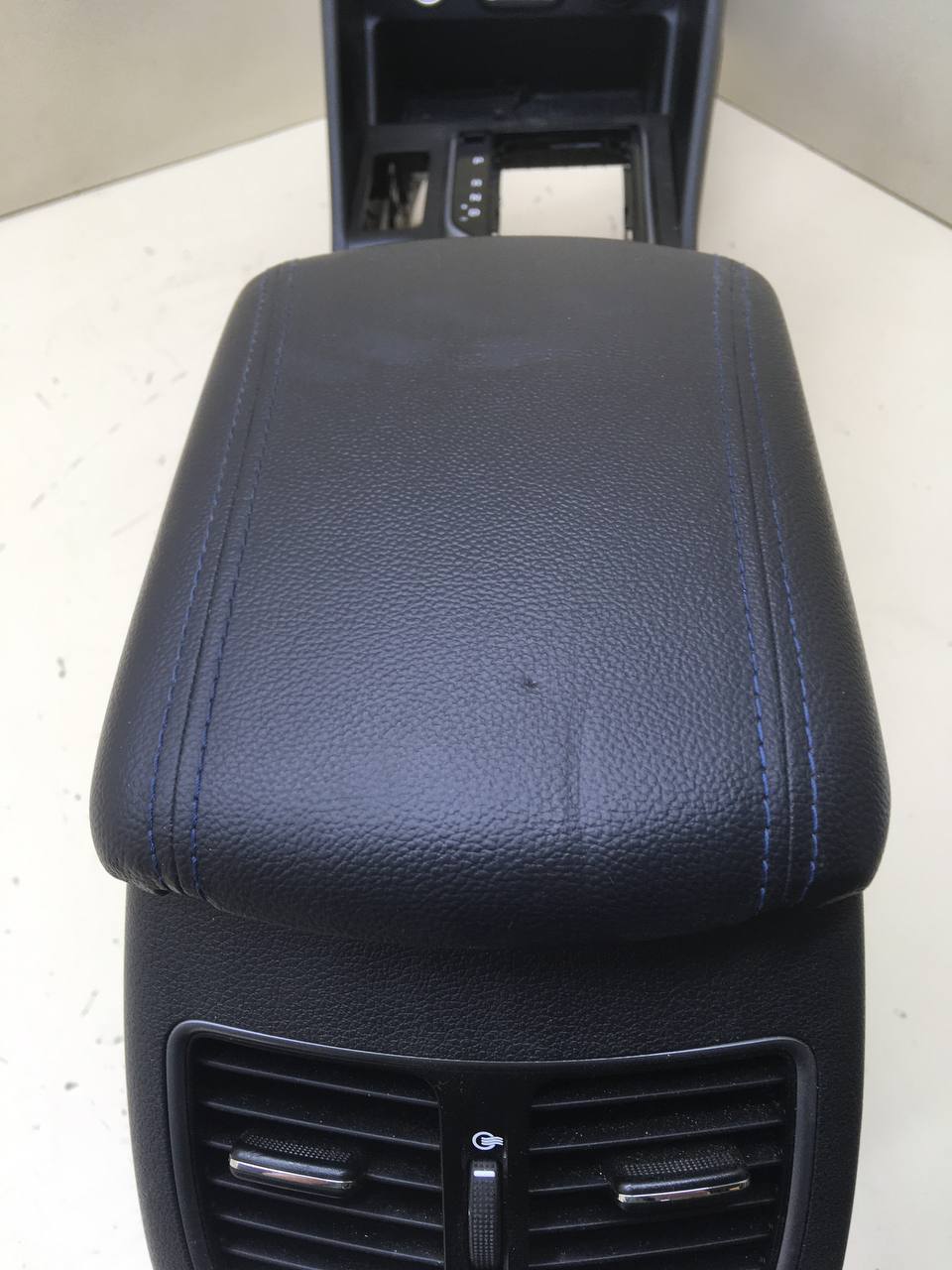 Консоль центральная Hyundai Tucson (TL) 2015-2021 Консоль центральная Hyundai Tucson (TL) 2015-2021