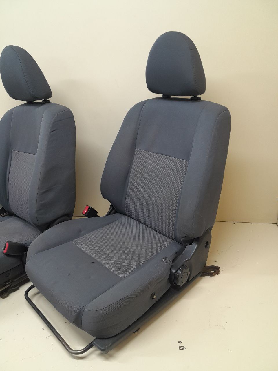 Сиденье (комплект) Nissan Almera (N16) 2000-2006