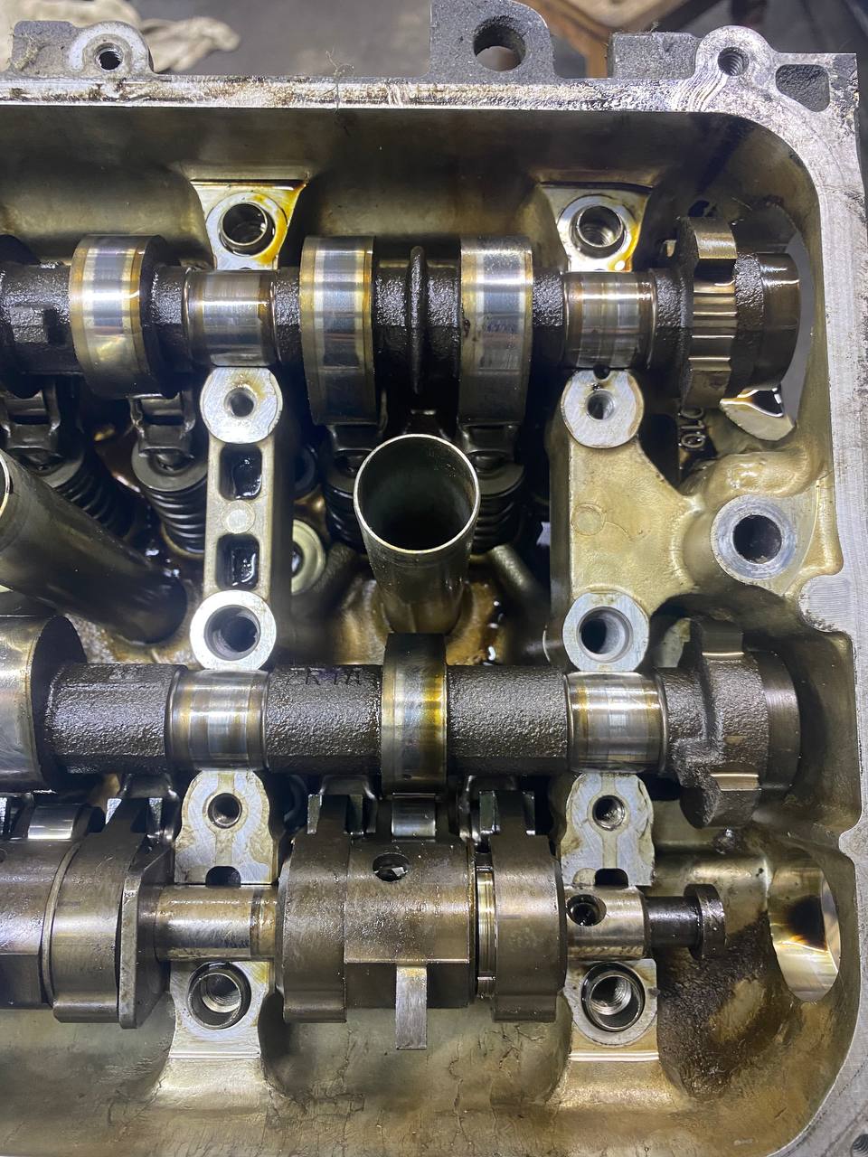 Головка блока цилиндров Toyota Rav 4 (XA40) 2013-2019 Головка блока цилиндров Toyota Rav 4 (XA40) 2013-2019