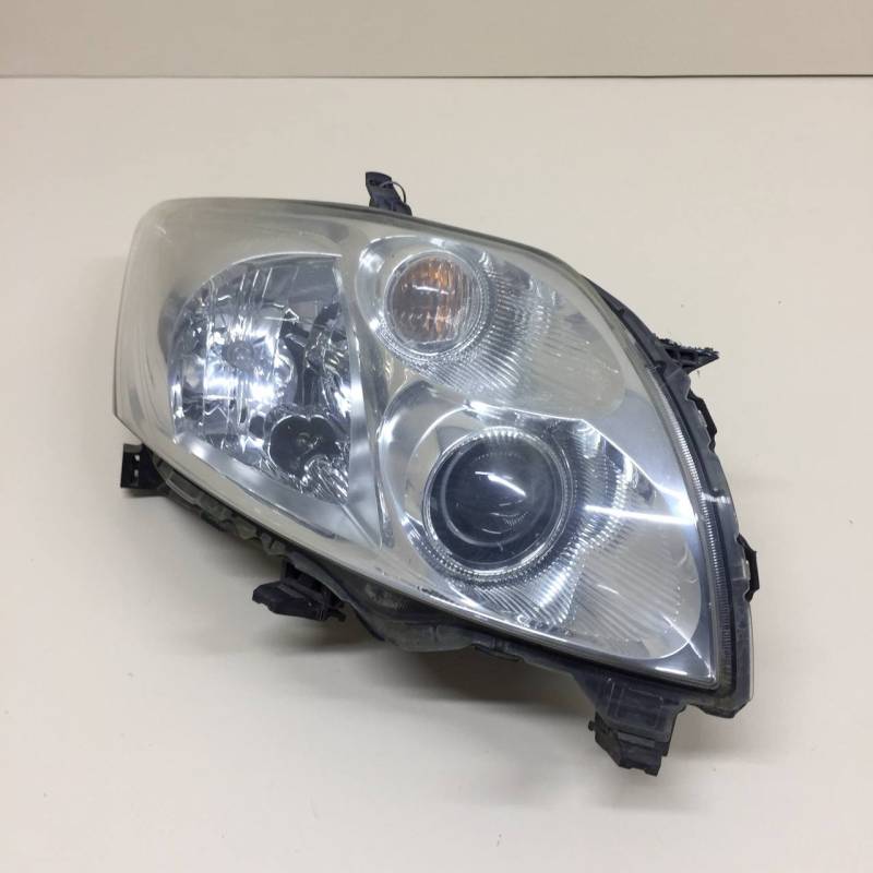 Фара правая Toyota Auris (E150) 2006-2012