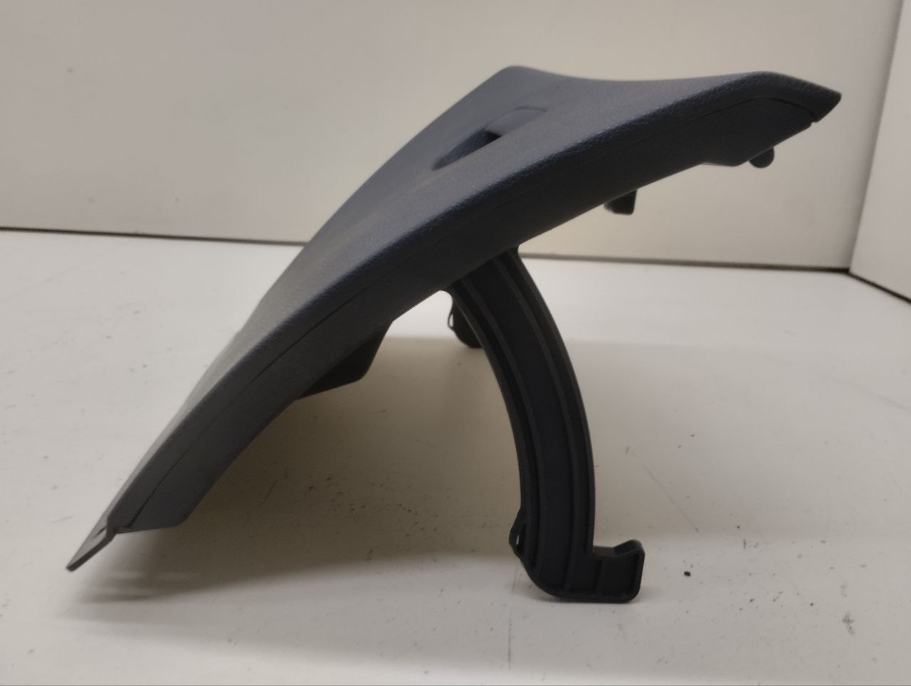 Крышка бардачка Renault Sandero Stepway (5S) 2014-2022 Крышка бардачка Renault Sandero Stepway (5S) 2014-2022