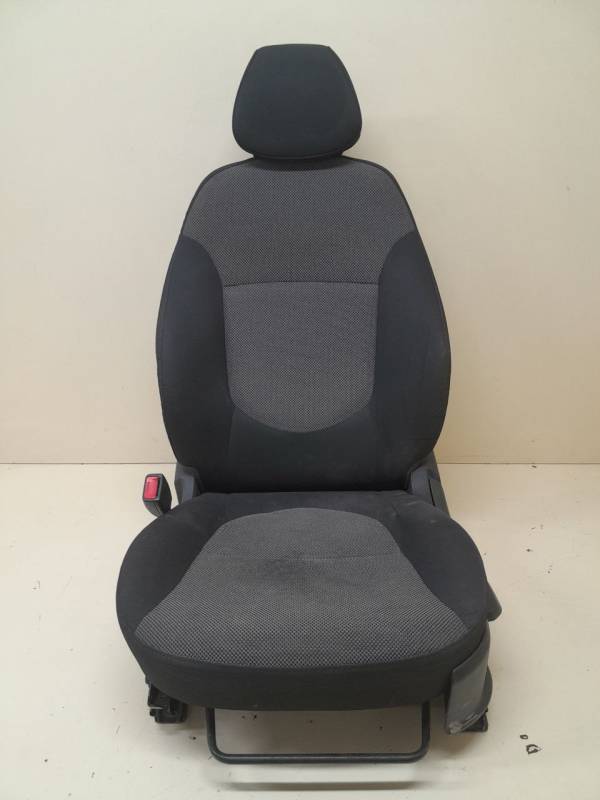 Сиденье переднее левое Hyundai Solaris (RB) 2010-2017