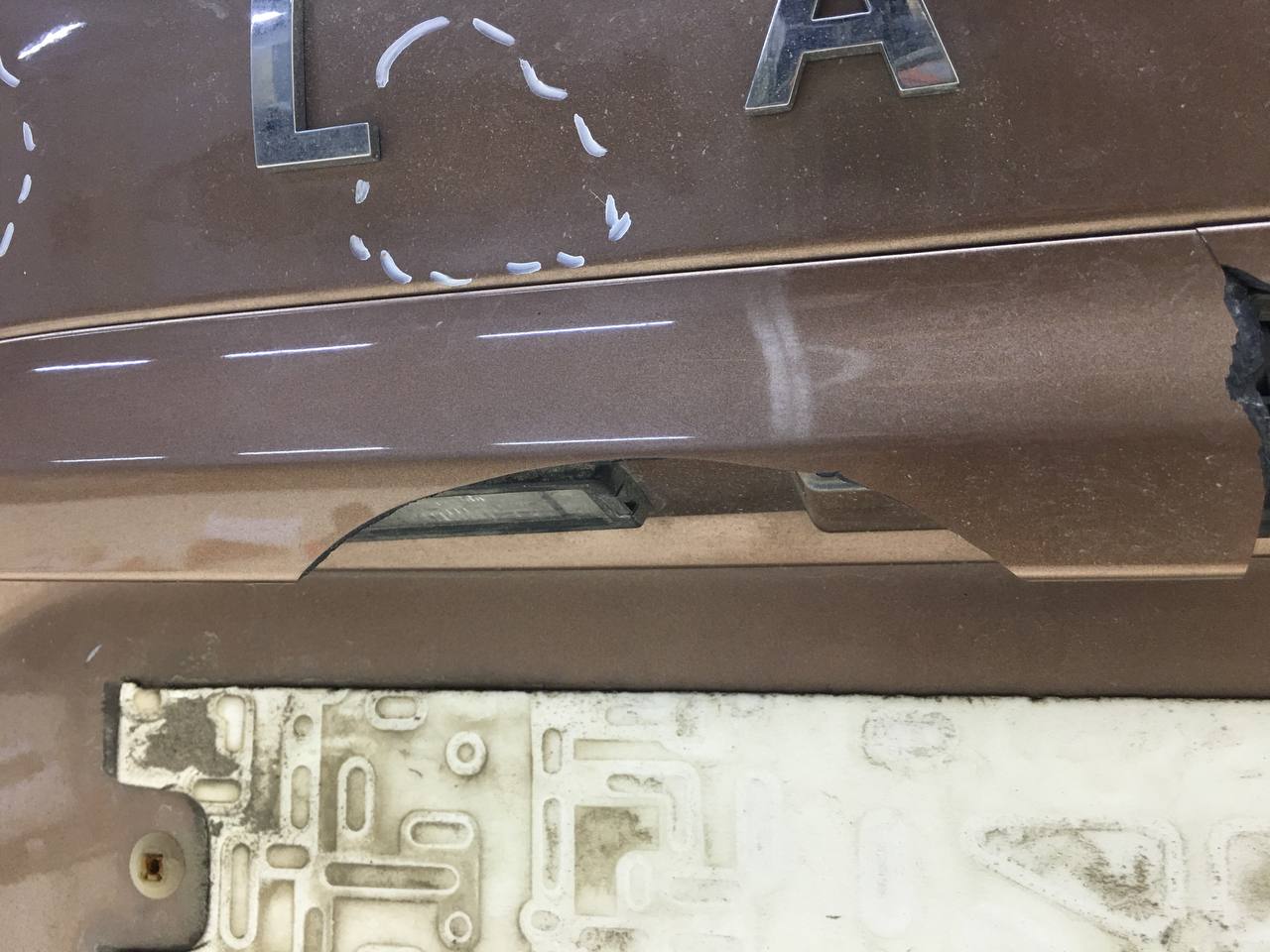 Дверь багажника со стеклом Lada X-RAY 2016> Дверь багажника со стеклом Lada X-RAY 2016>