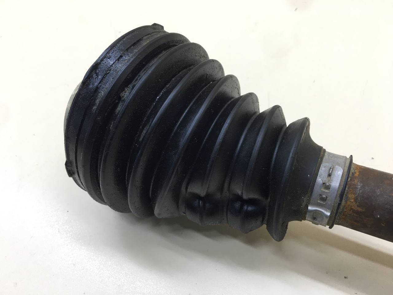 Полуось передняя Toyota Land Cruiser (J200) 2007-2015 Полуось передняя Toyota Land Cruiser (J200) 2007-2015