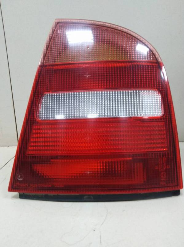 Фонарь задний правый Skoda Octavia 1997-2000