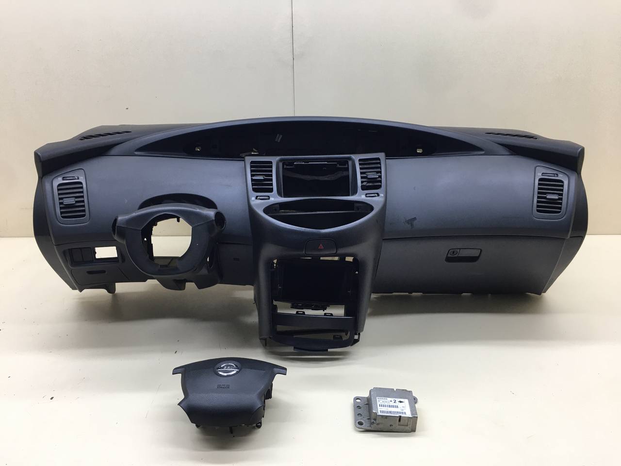 Подушка безопасности (комплект) Nissan Primera (P12) 2002-2007 Подушка безопасности (комплект) Nissan Primera (P12) 2002-2007
