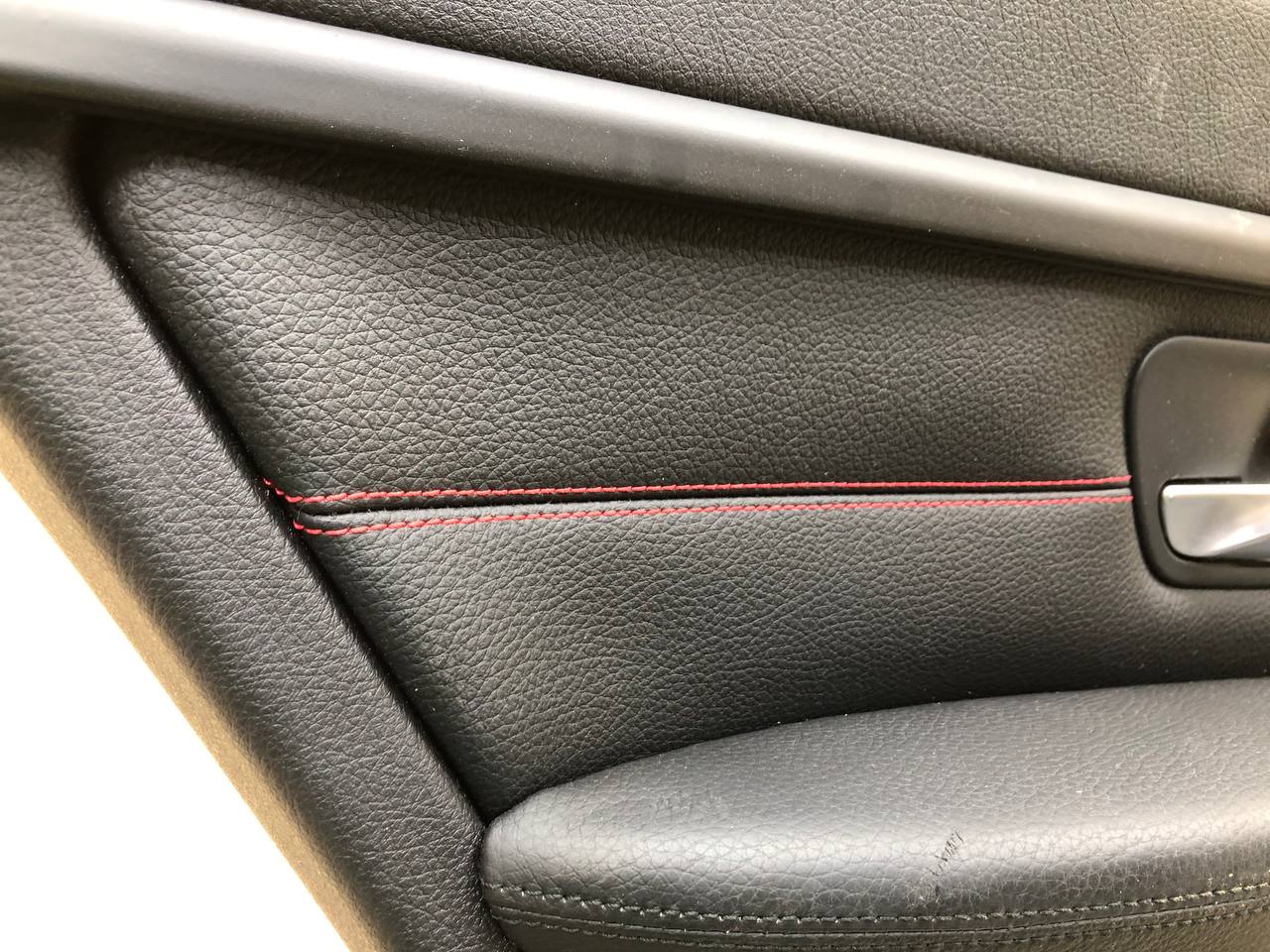 Обшивка двери задней левой BMW 3-series F30/F31 2011>
