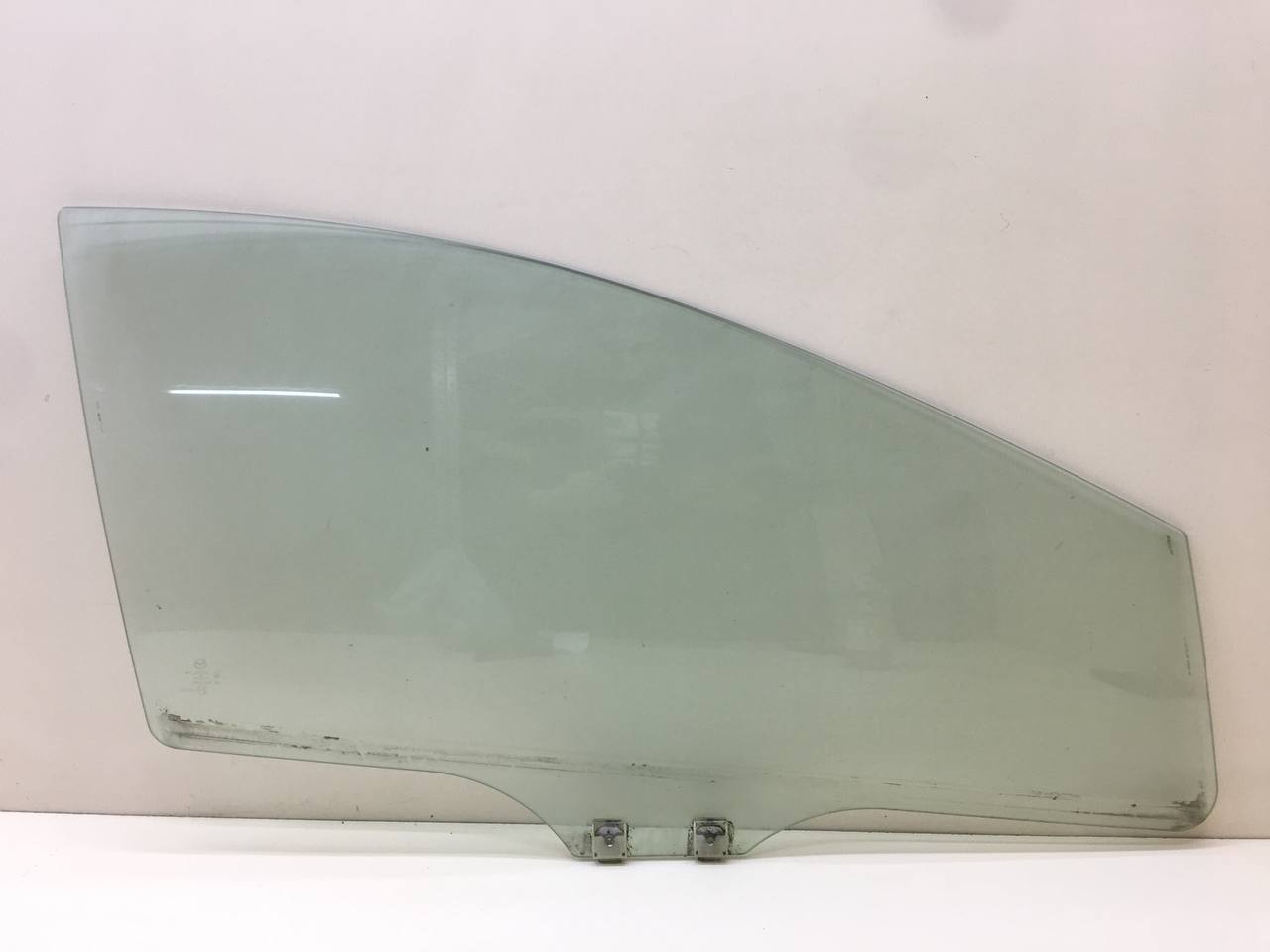 Стекло двери передней правой Mazda Mazda 2 (DE) 2007-2014