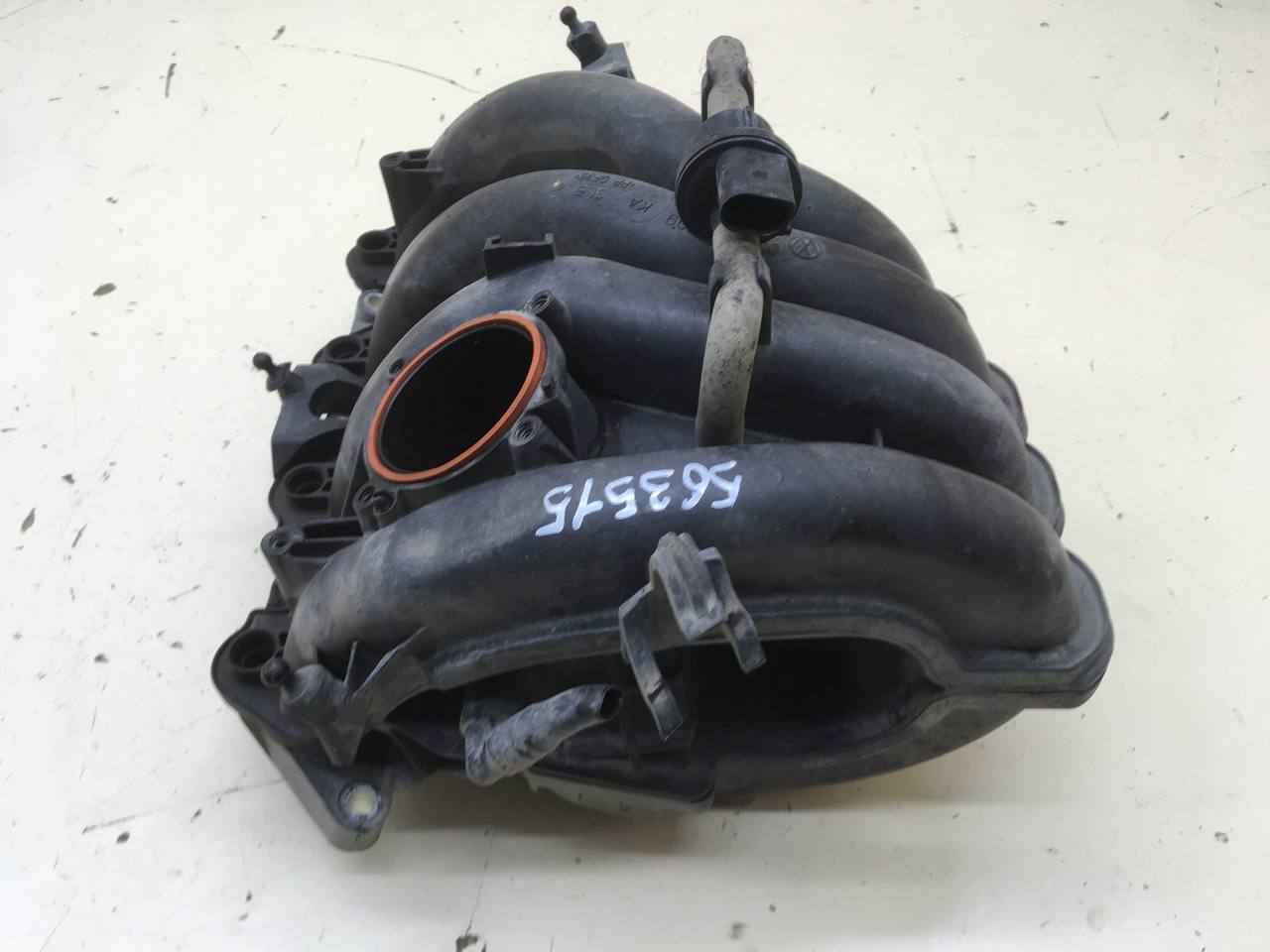 Коллектор впускной Volkswagen Polo (MK5) 2011-2020