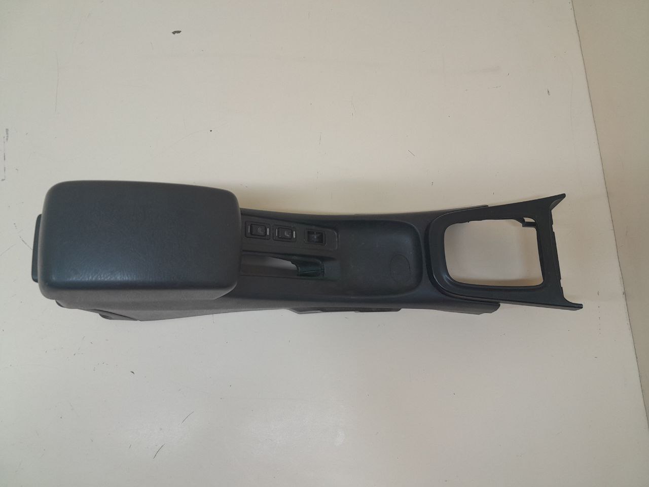 Консоль центральная Nissan Almera Classic (B10) 2006-2013