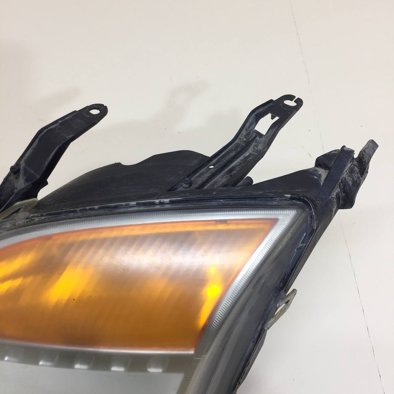 Фара левая Ford Fusion (JU) 2002-2012 Фара левая Ford Fusion (JU) 2002-2012