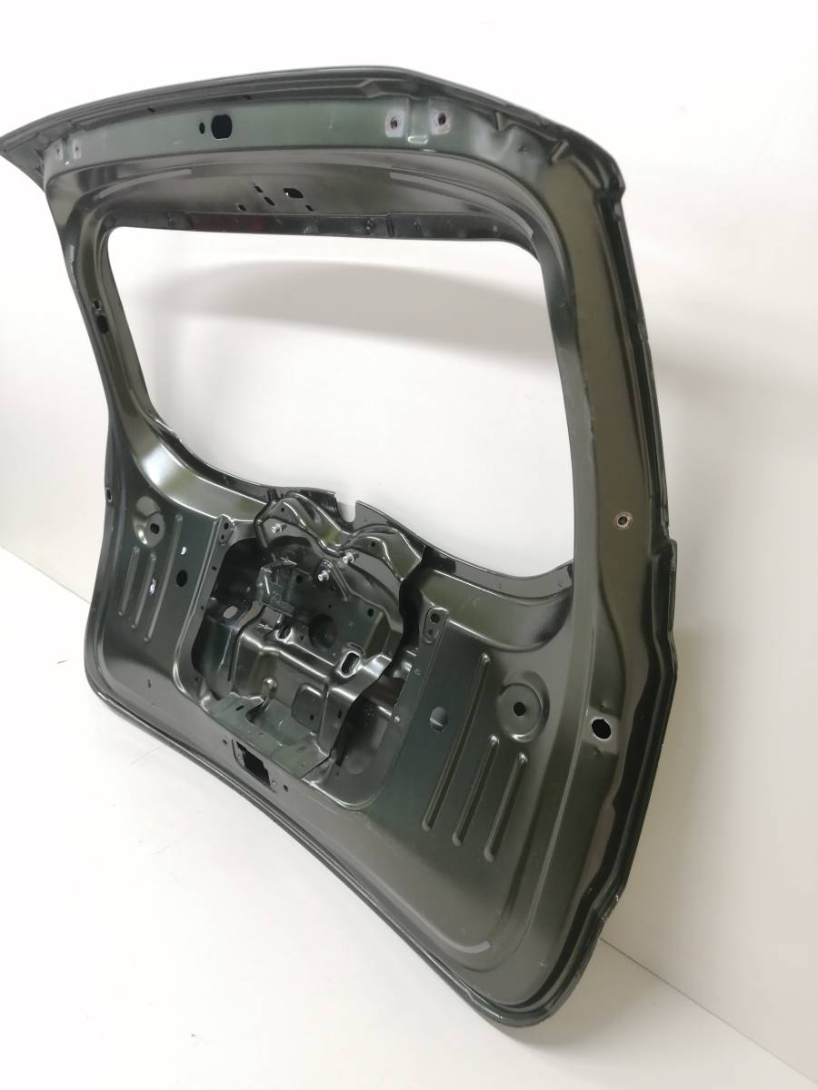 Дверь багажника Renault Duster (HSA, HSM) 2012>