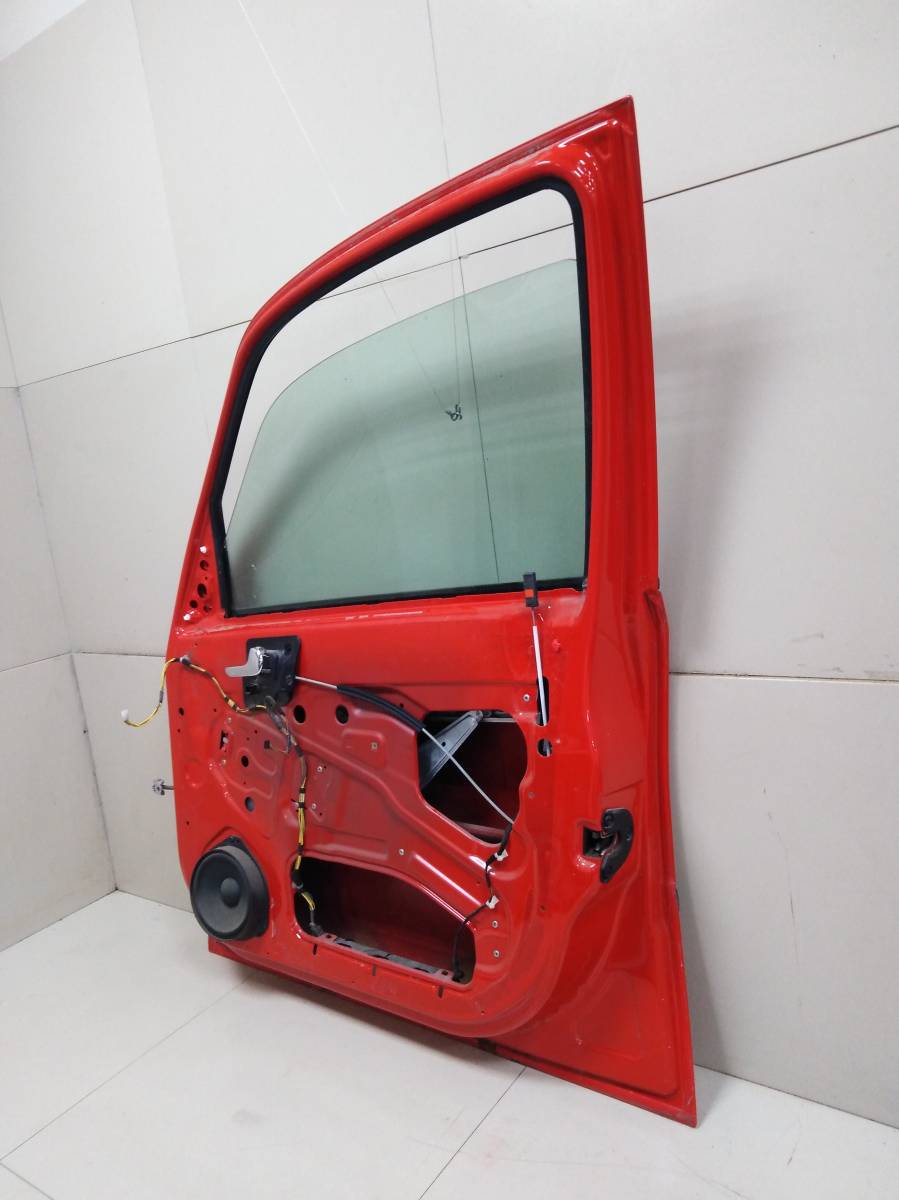 Дверь передняя правая Opel Meriva 2003-2010