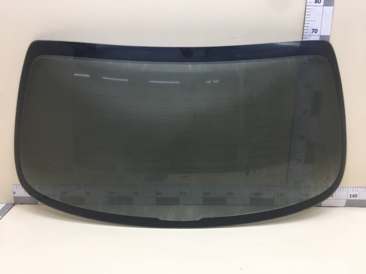 Стекло заднее Kia Spectra (SD) 2004-2011