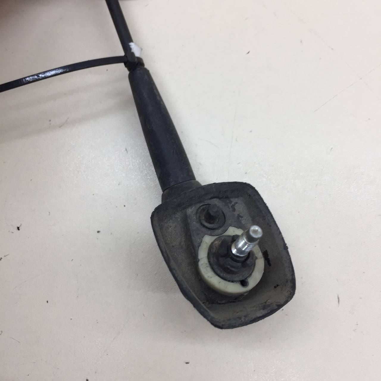 Антенна Nissan Almera 3 (G11, G15) 2012>