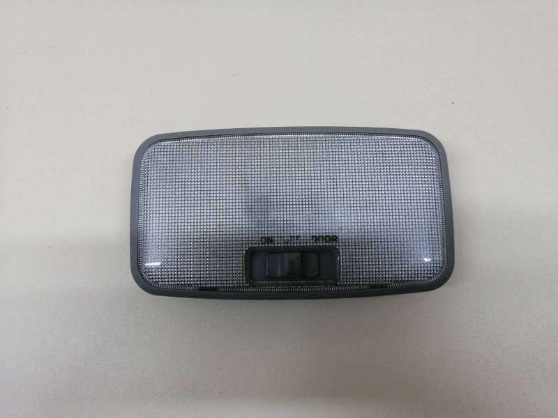 Плафон салонный Toyota Camry (V40) 2006-2011 Плафон салонный Toyota Camry (V40) 2006-2011