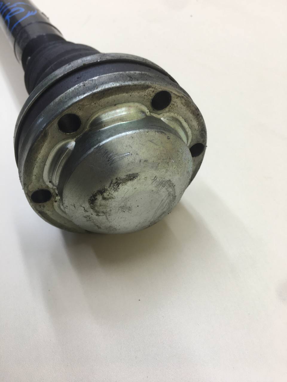 Полуось передняя правая Volkswagen Touran (1T1, 1T2) 2003-2010 Полуось передняя правая Volkswagen Touran (1T1, 1T2) 2003-2010