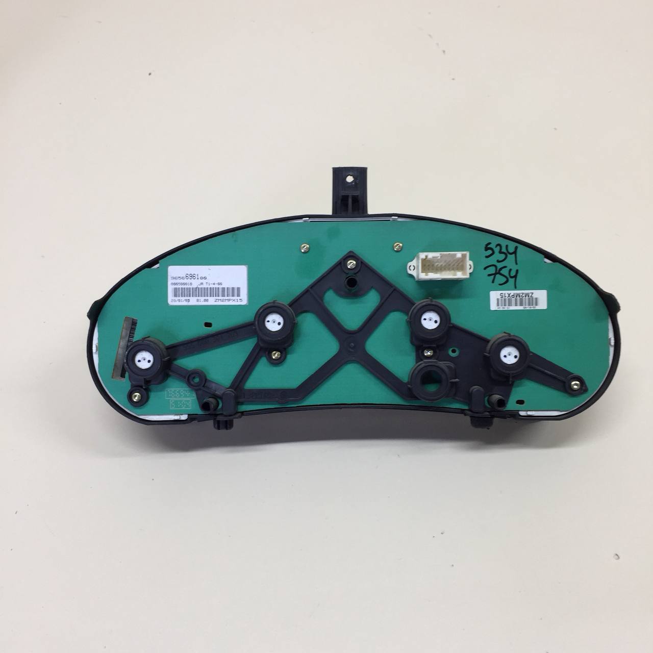 Панель приборов Peugeot 206 1998-2012 Панель приборов Peugeot 206 1998-2012