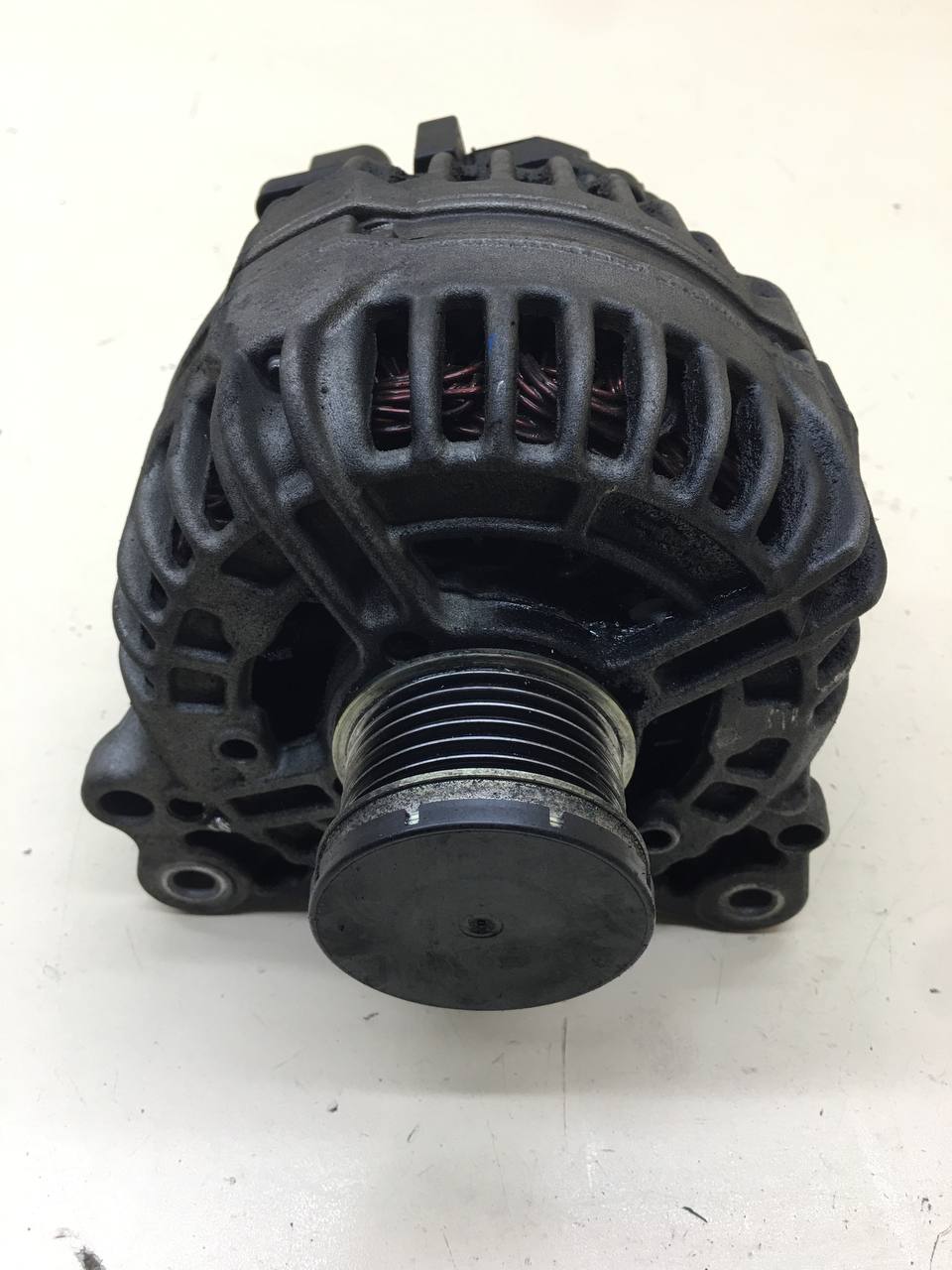 Генератор Volkswagen Jetta (A6) 2010-2019 Генератор Volkswagen Jetta (A6) 2010-2019
