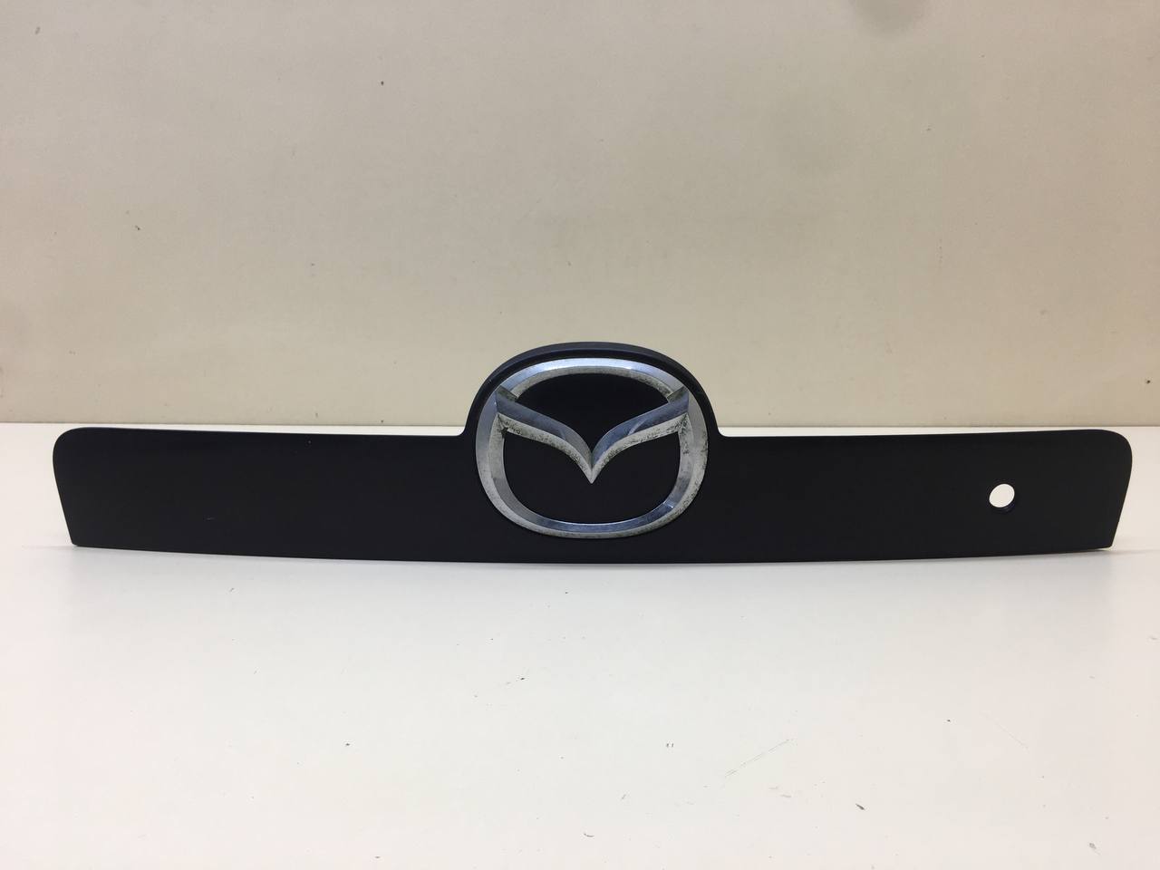 Накладка двери багажника Mazda CX-7 (ER) 2006-2012
