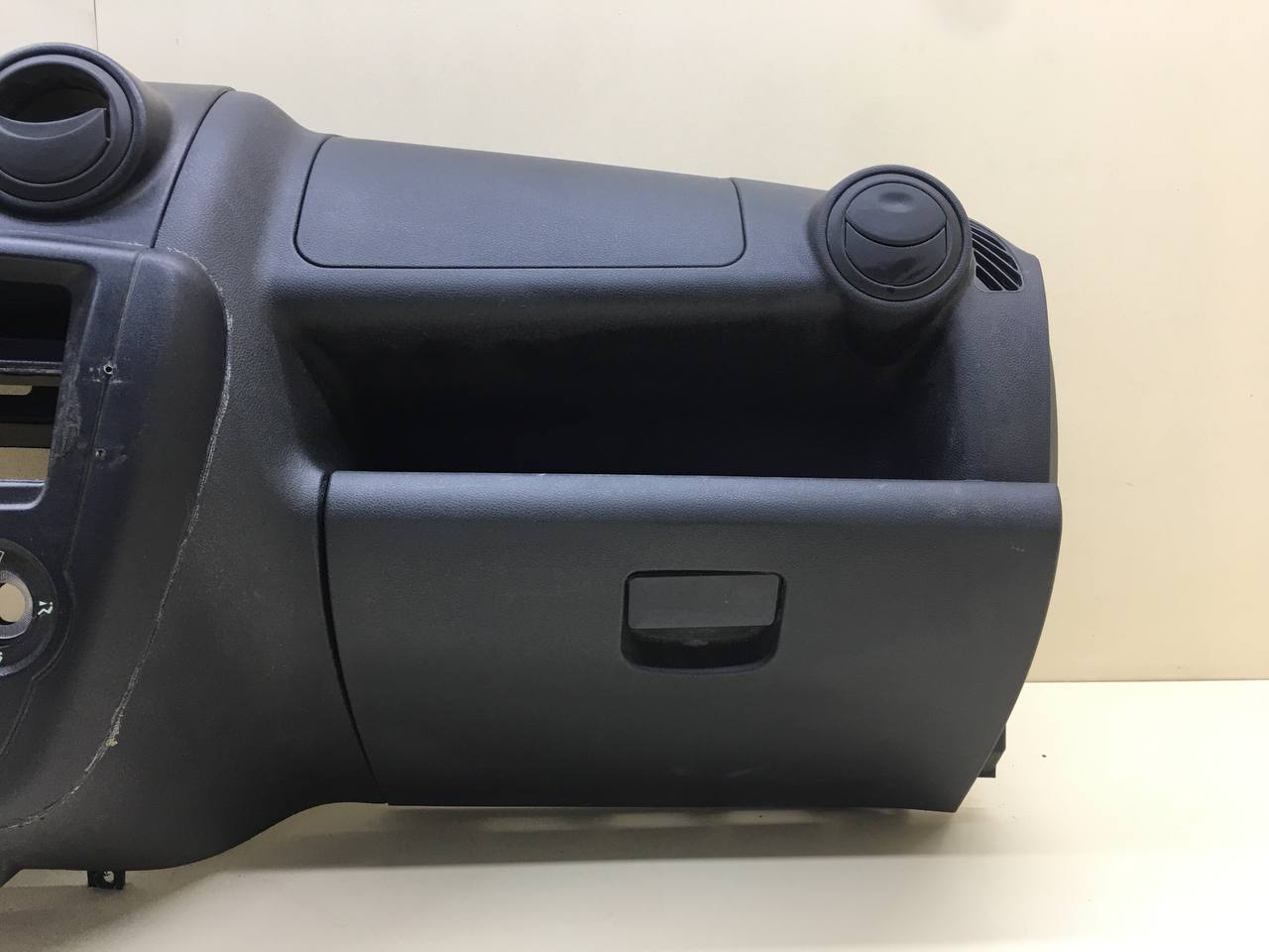 Торпедо Lada Granta 2011>