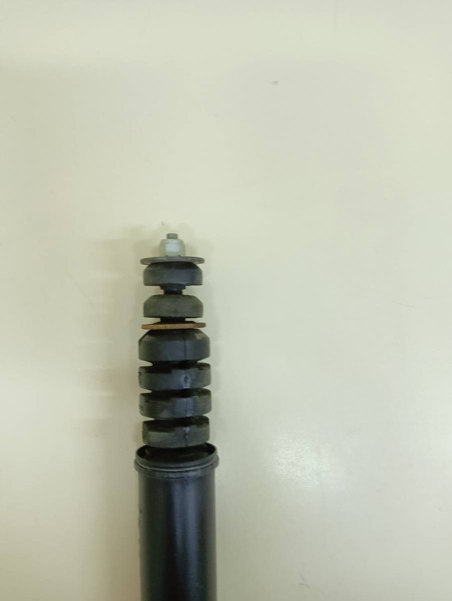 Амортизатор задний Lada Largus 2012>